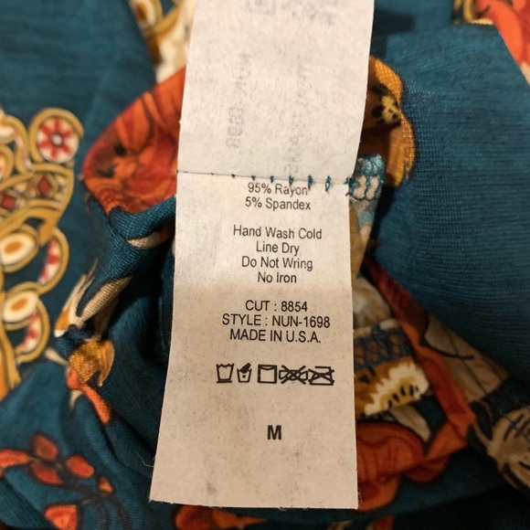 Floral 3/4 Sleeved Dress with pockets. - Picture 8 of 8